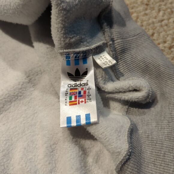 Adidas Muhammad Ali Sweatshirt Mens XL Gray Crewneck Float Like A Butterfly - Picture 6 of 10